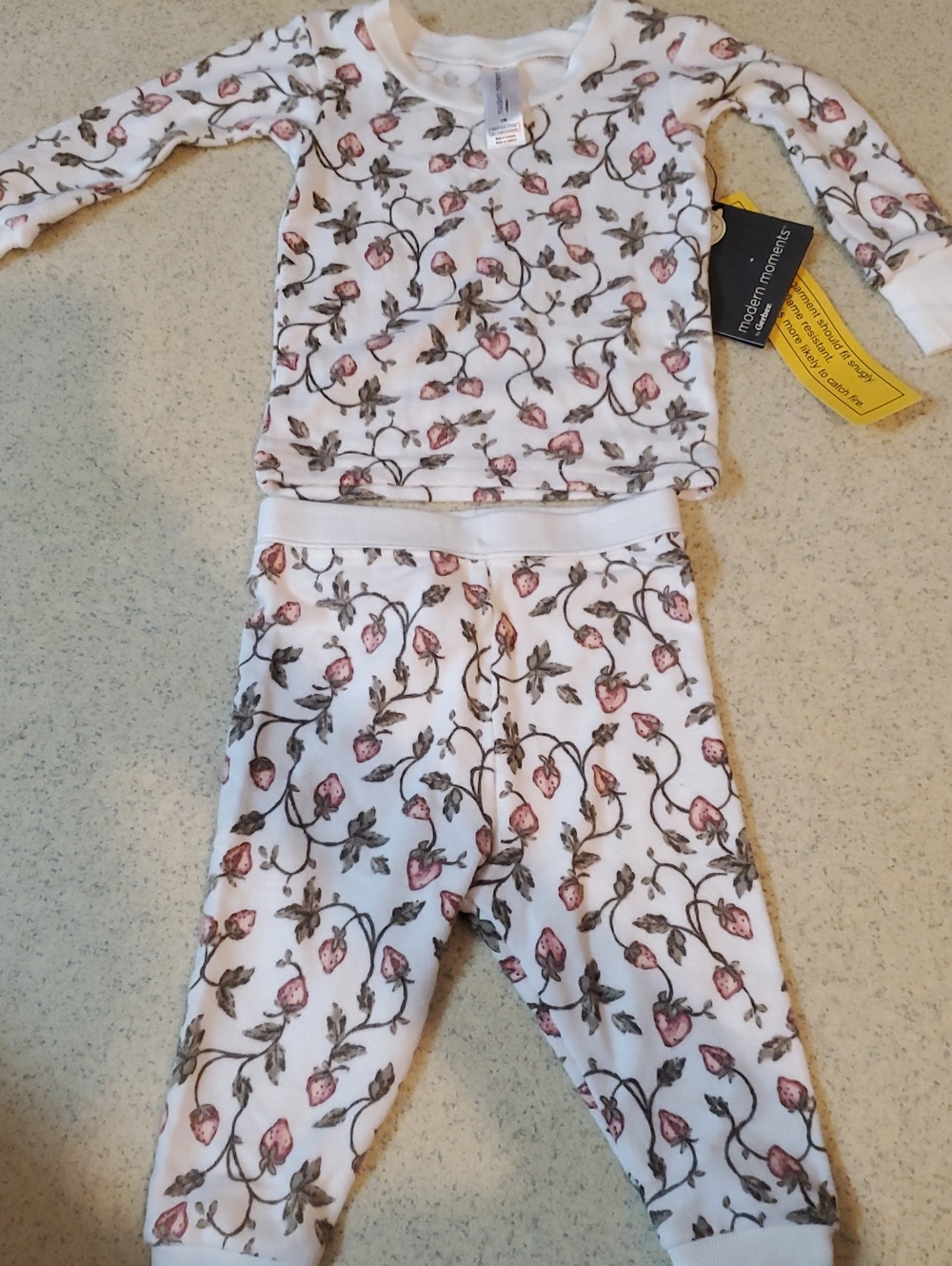 Kids Floral Strawberry-Print Set - White & Pink